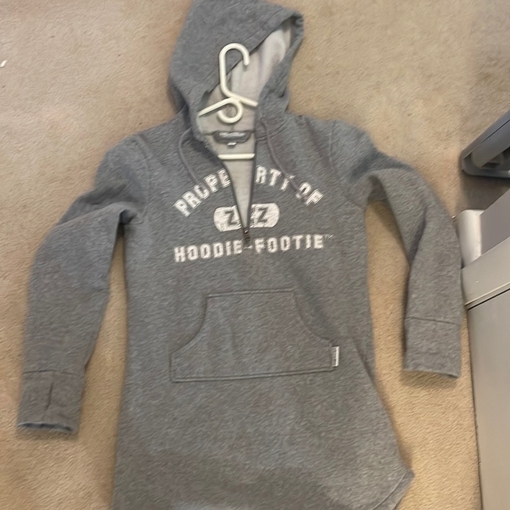 Xs ladies hoodie, jammies OR BEACH c/up